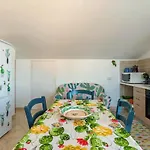 A Ficu Pala Apartment Syracuse
